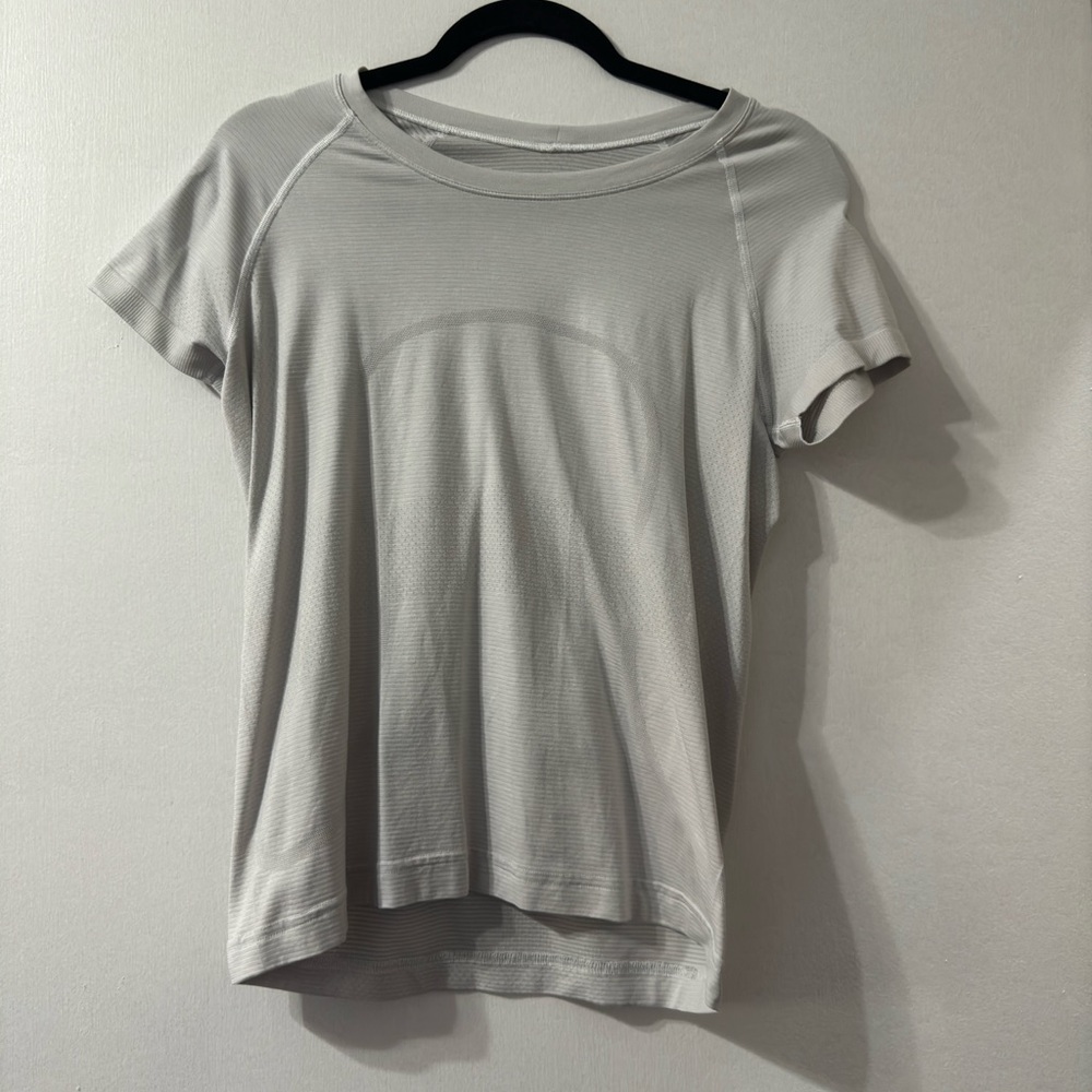Swiftly Tech Short-Sleeve Shirt 2.0 Waist Length